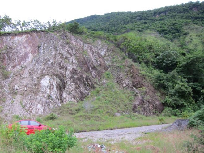 The Dodge Attitude traverses mountains